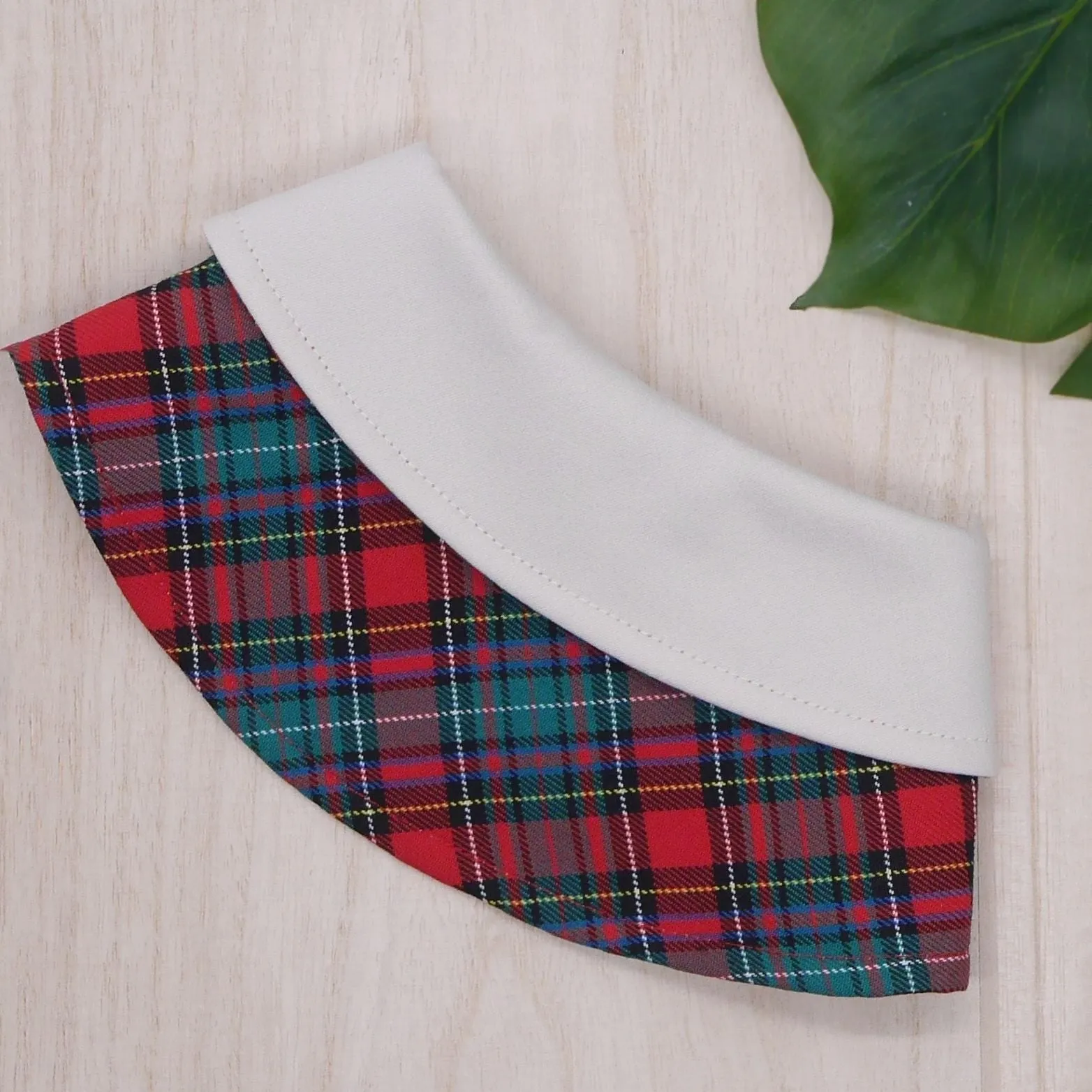 Cream Collar with Red/Green Tartan Print