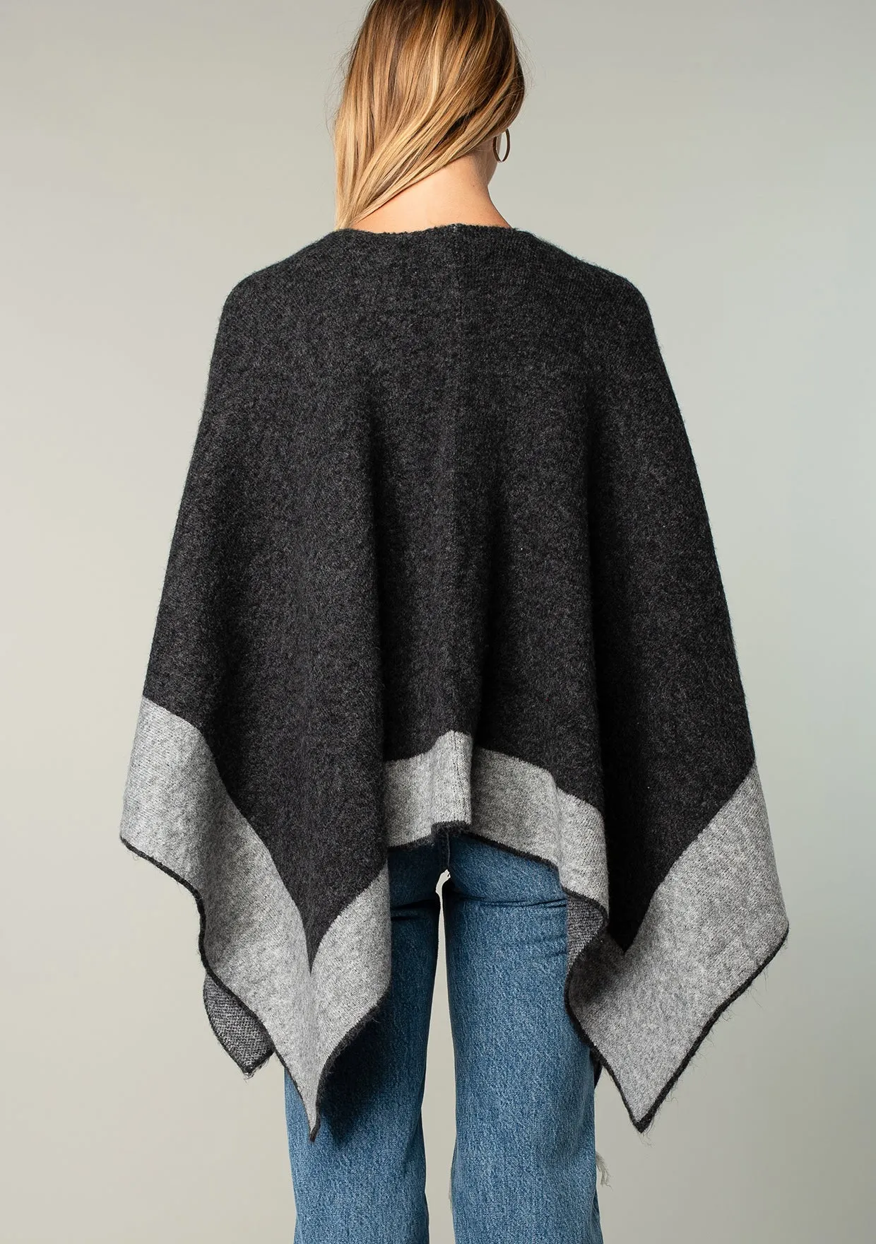 Este Sweater Cape