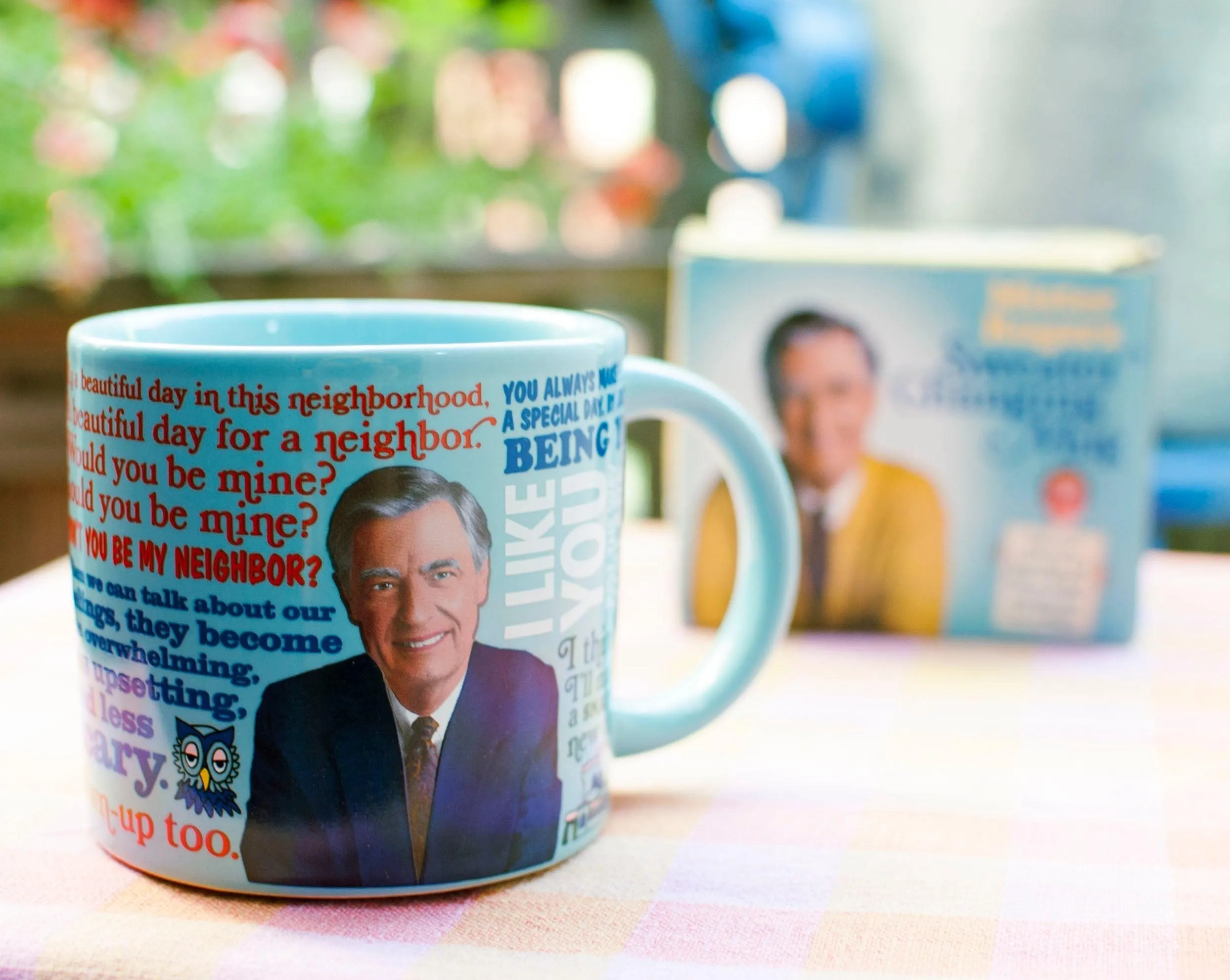 Mister Rogers Heat-Changing Mug