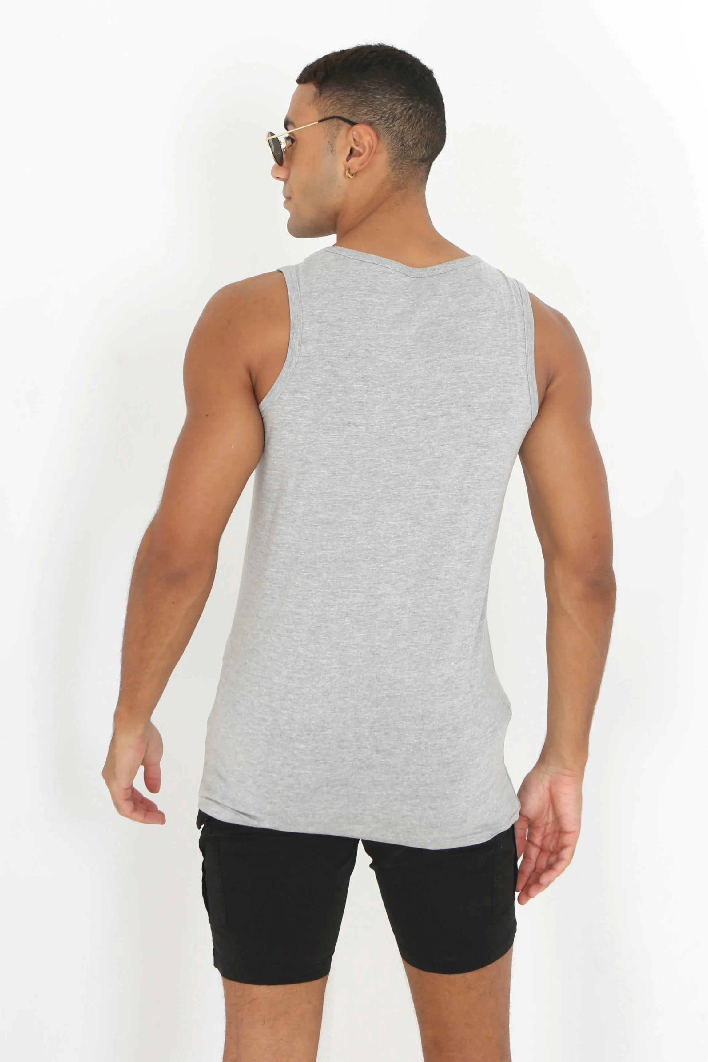 PLAIN COLOUR REGULAR FIT SCOOP NECK TANK TOP