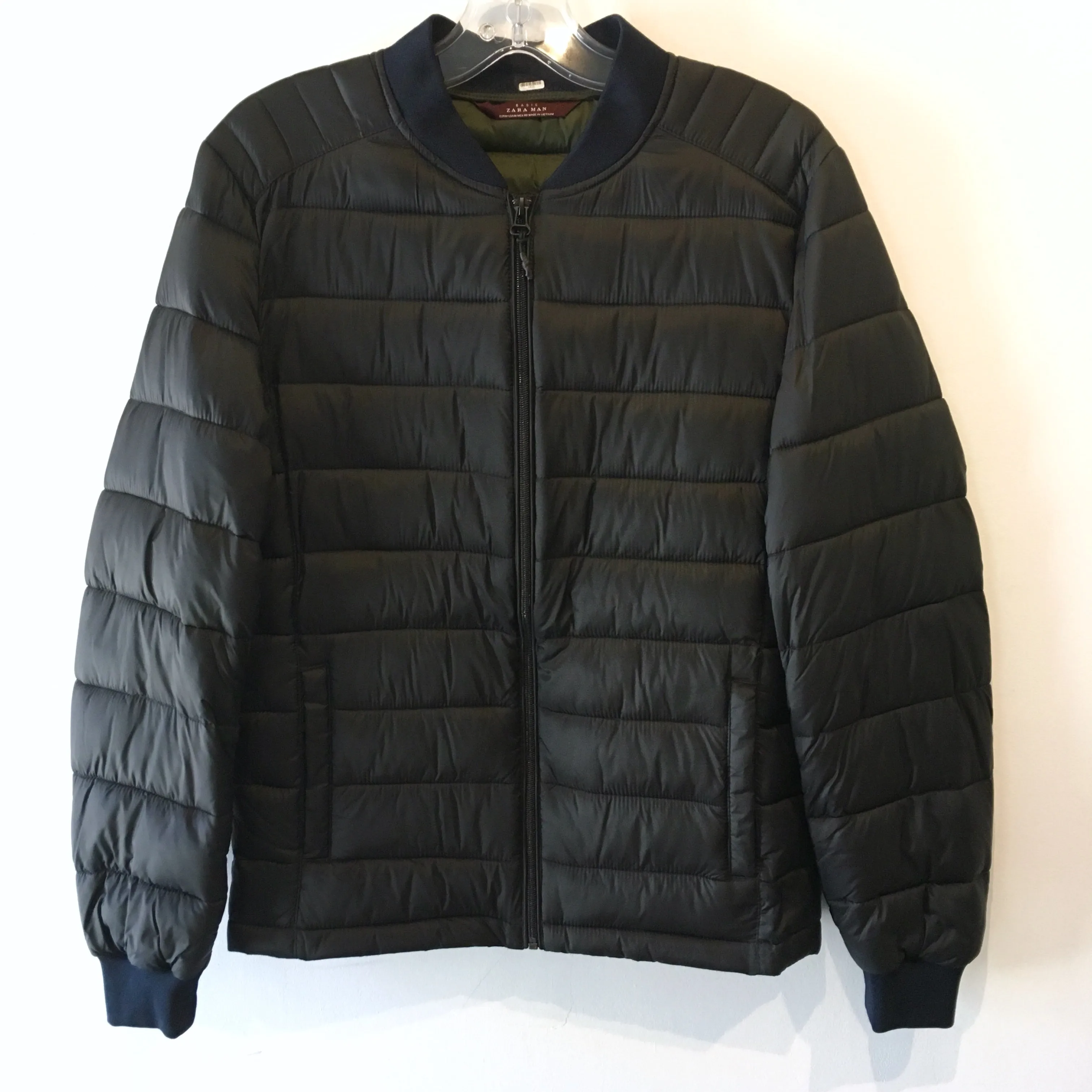 ZARA Mens black ultralight padded bomber jacket w/ knit collar & cuffs, M